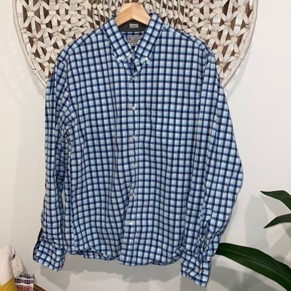 J. Crew blue, green and white checkered button down slim fit size large